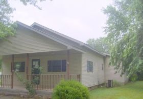 407 N Perry St, Scammon, KS 66773