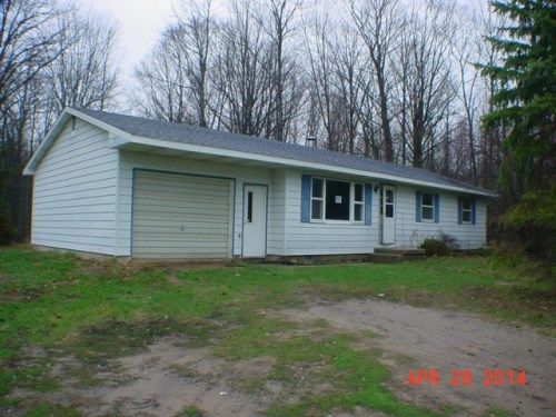 4441 Rhodes Rd, Rhodes, MI 48652