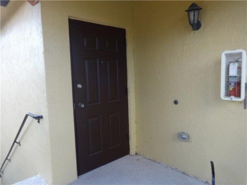 990 NE 33 TE # 201, Homestead, FL 33033