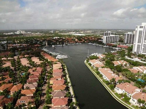 3601 NE 207 ST BOAT SLIP W20 # W20, Miami, FL 33180