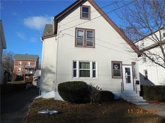 39  Oak St, Middletown, CT 06457