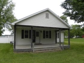 5823 S Jonesville Rd, Columbus, IN 47201