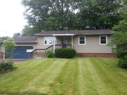 3337 Fairway Ln, South Zanesville, OH 43701