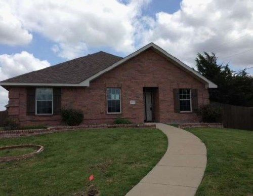 410 Foliage Ct, Red Oak, TX 75154