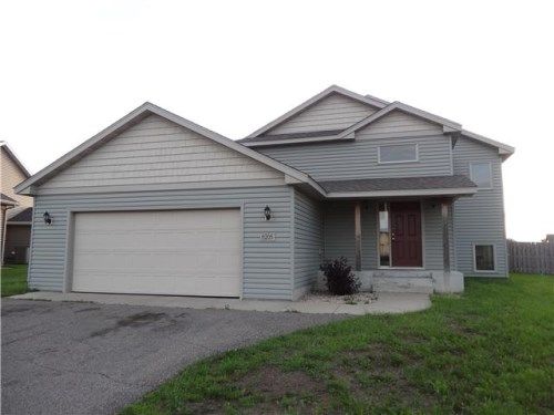 6205 Cory Cir, Saint Cloud, MN 56303