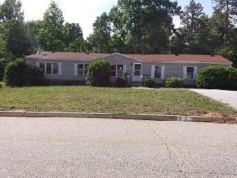 122 Fielding Lane, Fountain Inn, SC 29644