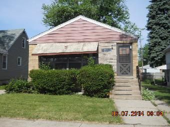 12446 S Lincoln St, Riverdale, IL 60827