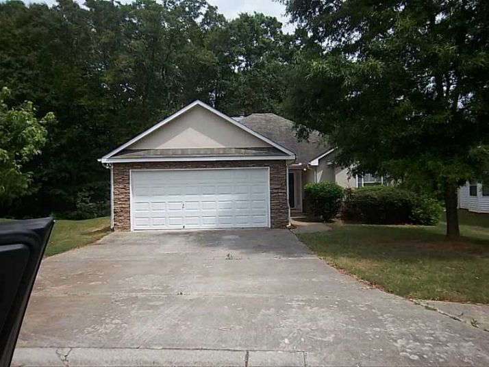 1840 Courtyard Lane, Mcdonough, GA 30252