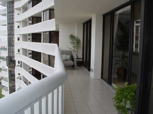 1000 ISLAND BL # 2707, Miami, FL 33131