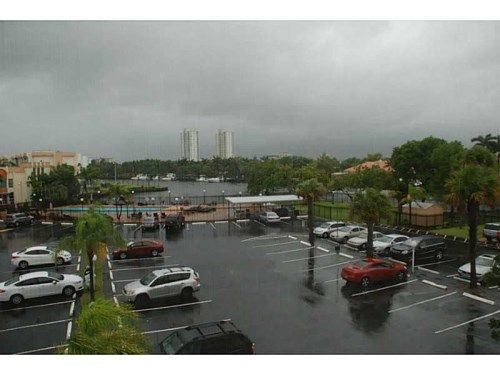 2000 ATLANTIC SHORES BL # 320, Hallandale, FL 33009