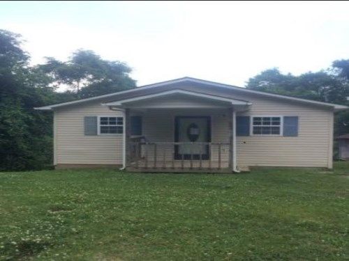 114 Pearl St, La Follette, TN 37766