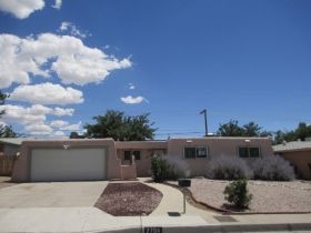 7704 Krista Dr NE, Albuquerque, NM 87109