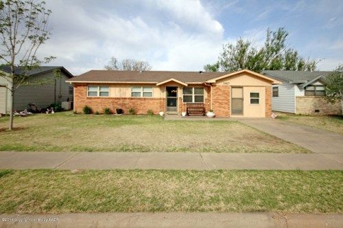 1417 MAPLE AVE, Panhandle, TX 79068