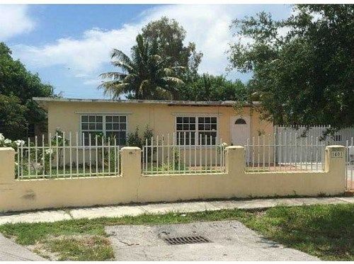 1401 E 9 CT, Hialeah, FL 33010