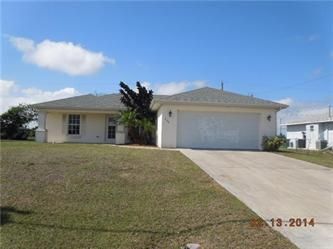 706 Nw 2nd Place, Cape Coral, FL 33993