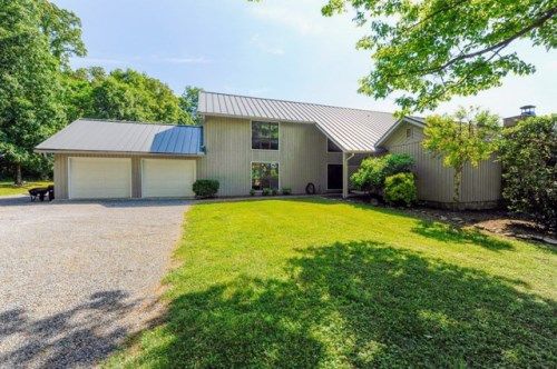 2478 Ellejoy Rd, Walland, TN 37886