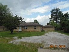 4200 Oak Hill Rd, Evansville, IN 47711