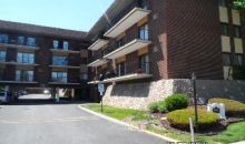 9540 Mayfield Ave #212 Oak Lawn, IL 60453