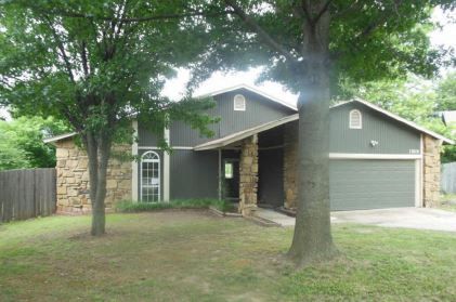 13610 E. 24th Place, Tulsa, OK 74134