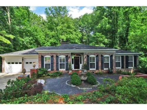 2561 Lake Flair Circle Ne, Atlanta, GA 30345