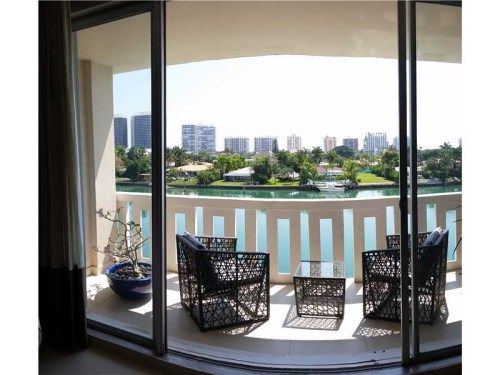 9381 E BAY HARBOR DR # 404N, Miami Beach, FL 33154