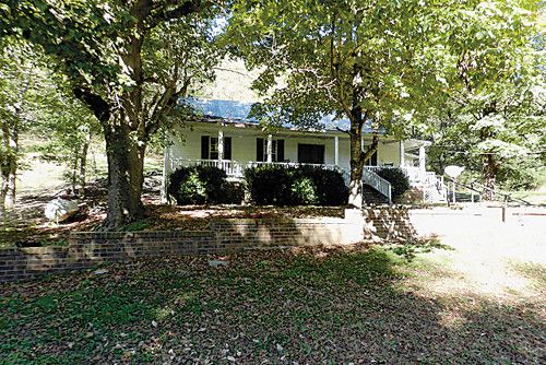 284 Henry Hall Ln, Gainesboro, TN 38562