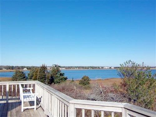 28 Island Rd, West Yarmouth, MA 02673