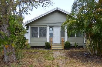 1510 48th St S, Saint Petersburg, FL 33711