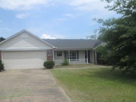 724 Elkhart Loop, Bryant, AR 72022