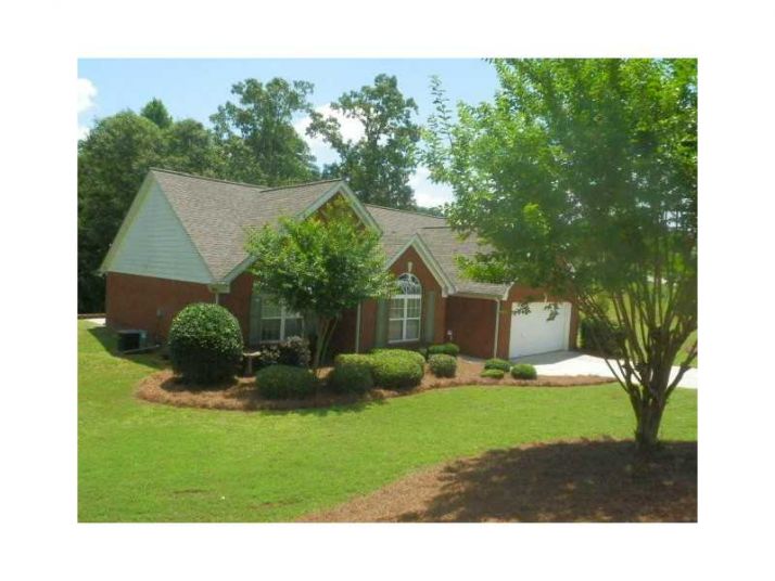 114 Williams Court, Hoschton, GA 30548