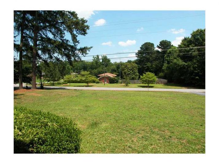 73 Woodale, Hull, GA 30646