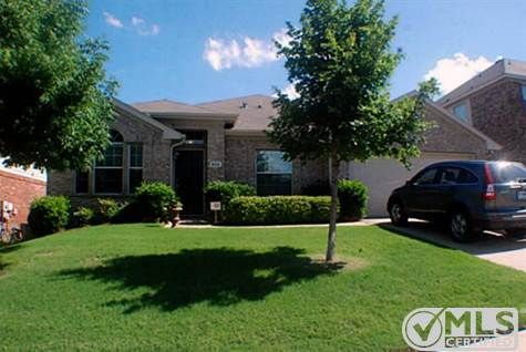 904 Dawnlight Drive, Denton, TX 76210