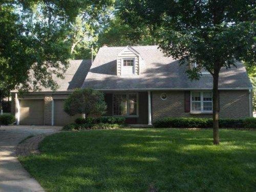 7929 Outlook Street, Prairie Village, KS 66208