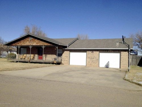 403 S Longwood Ave, Fritch, TX 79036