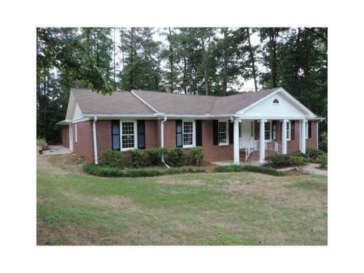 4047 Blackhawk Drive, Stone Mountain, GA 30083