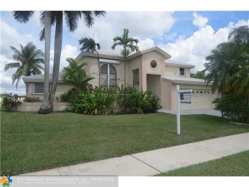 5881 HAWKES BLUFF AVE, Fort Lauderdale, FL 33331