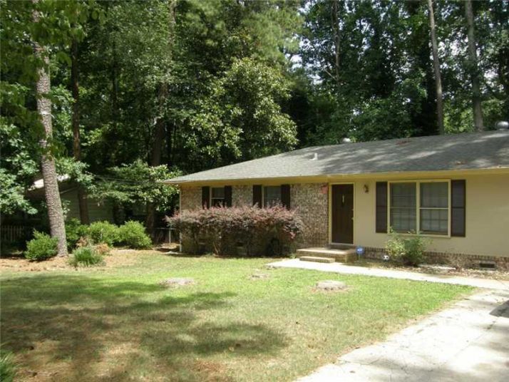 6732 Warwick Avenue, Tucker, GA 30084