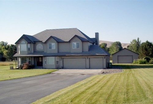 3701 Northlake Drive, West Richland, WA 99353