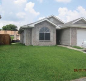 4136 Lac St Pierre Dr, Harvey, LA 70058