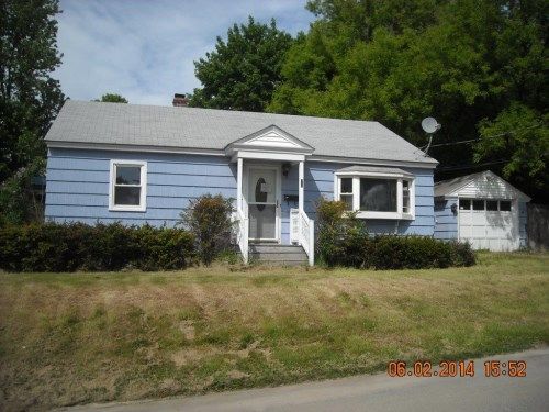 78 Tampa St, Lewiston, ME 04240