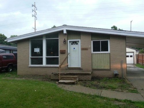 902 Mckeighan Ave, Flint, MI 48507