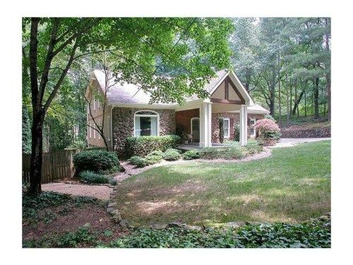 5040 Hidden Branches Drive, Atlanta, GA 30338