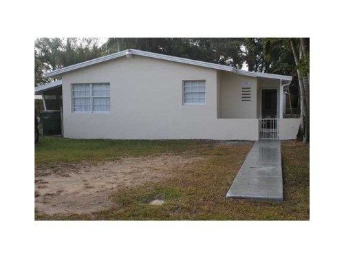 90 14 ST, Homestead, FL 33030