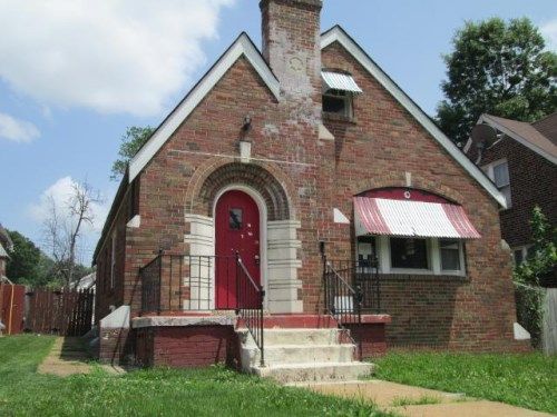 1154 Kingsland Ave, Saint Louis, MO 63130