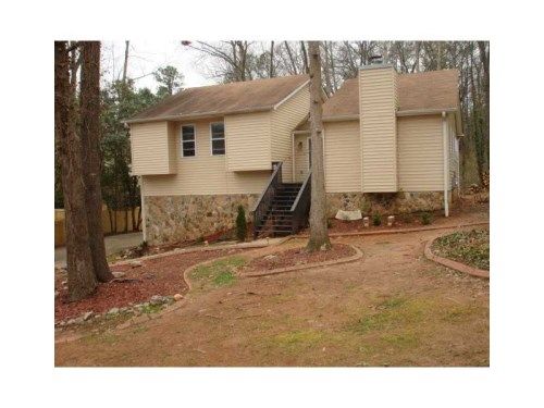 8805 Willlow Creek Court, Douglasville, GA 30135