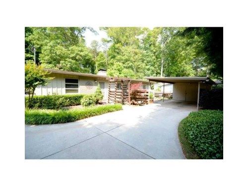 82 Long Island Place, Atlanta, GA 30328