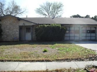 6410  Stable Dr, San Antonio, TX 78240