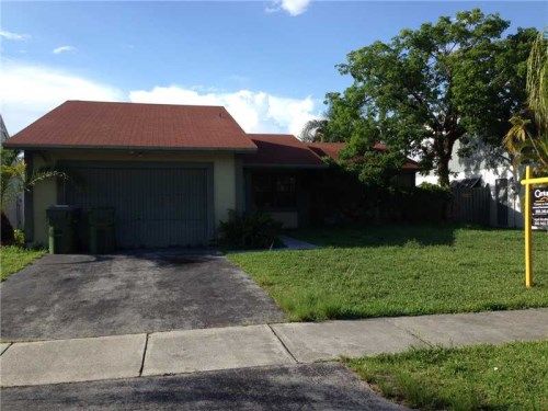 1277 S FIELDLARK LN, Homestead, FL 33035