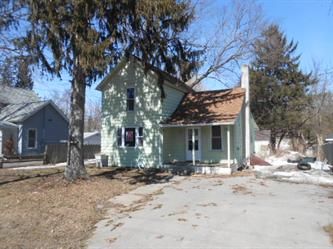 348 E Hunt Avenue, Twin Lakes, WI 53181