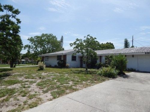 2208 Hopkins Dr W, Bradenton, FL 34207